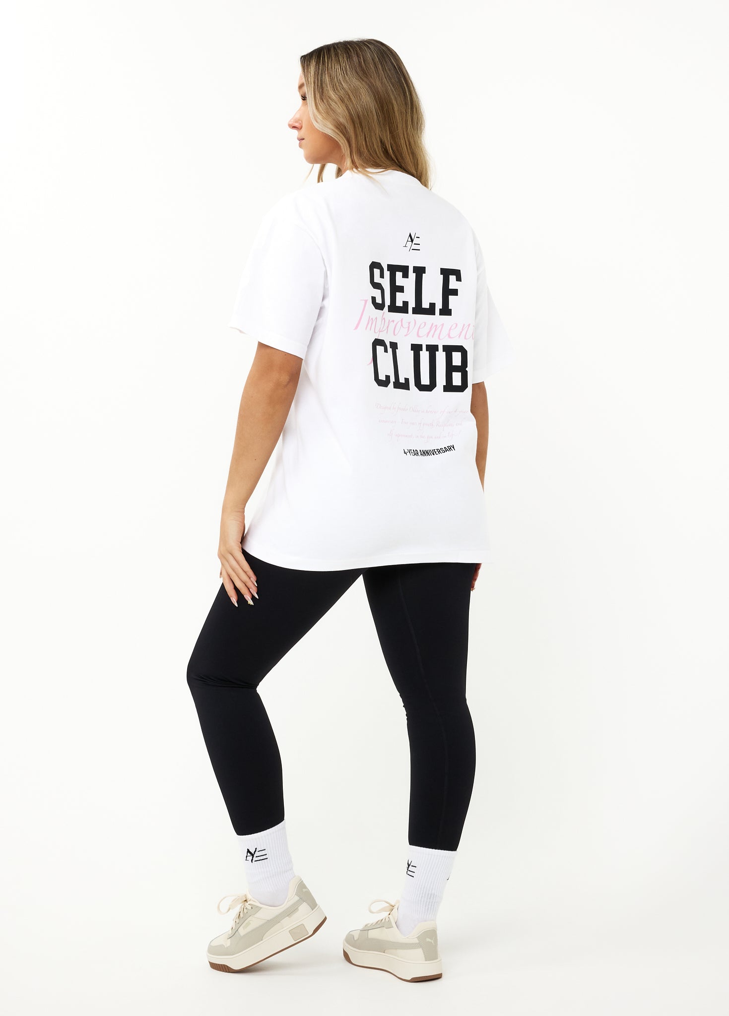 Oversized T Shirt White Pink 4 Year Anniversary