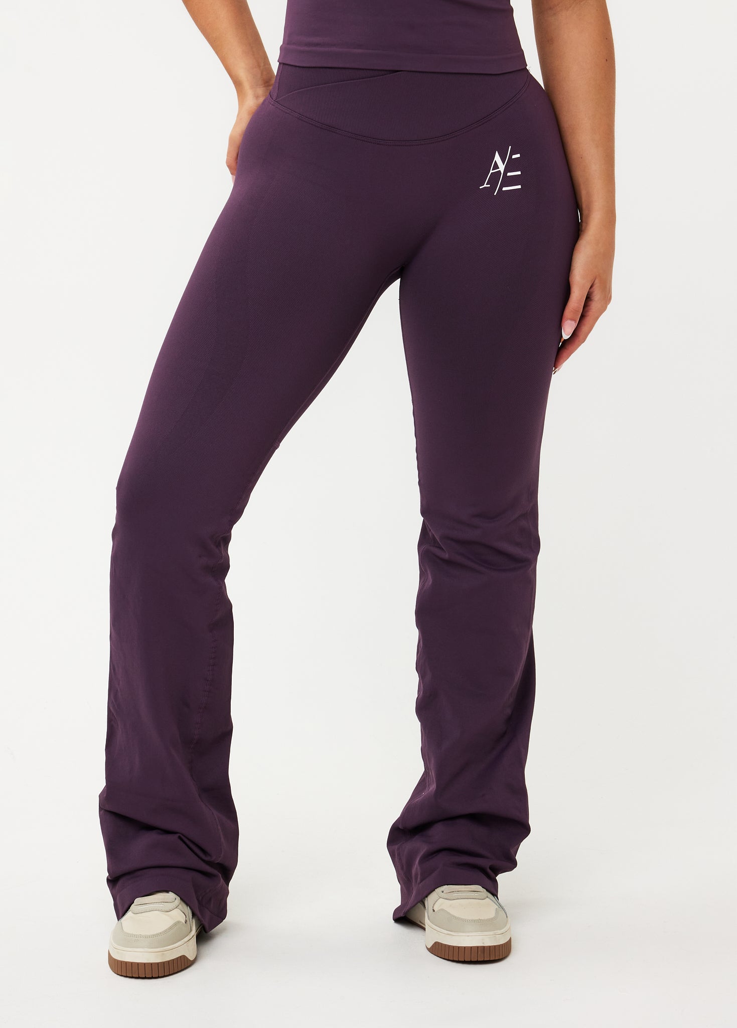 Flare Legging Berry Purple