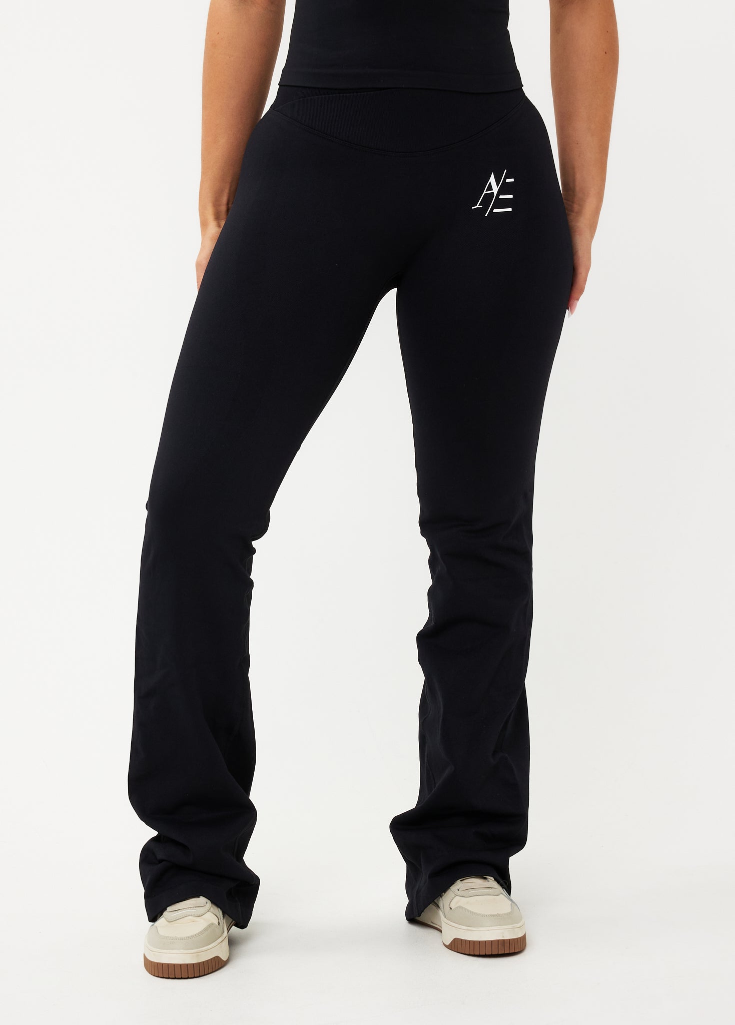 Flare Legging Coal Black